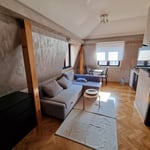 Аренда уютной 2-комнатной квартиры, 37 м², недалеко от центра, Белград, Сербия